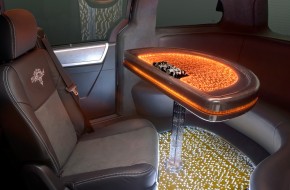 2007 Chrysler Town & Country Black Jack