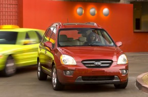 2007 Kia Rondo