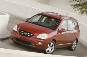 2007 Kia Rondo