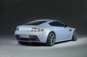 Aston Martin V12 Vantage RS