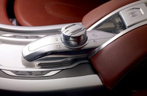 Land Rover LRX Concept