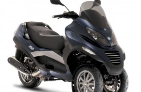 Piaggio MP3 400