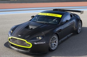 Aston Martin Vantage GT2
