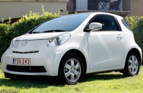 2009 Toyota iQ