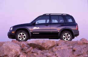 2003 Chevrolet Tracker