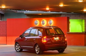 2009 Kia Rondo