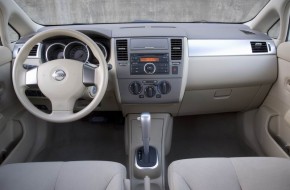 2007 Nissan Versa