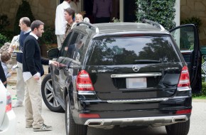 Ben Affleck, Jennifer Garner with Mercedes-Benz GL350 BlueTEC