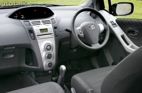 2009 Toyota Yaris 5-door Liftback