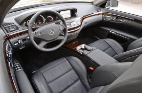 2010 Mercedes-Benz S63 AMG