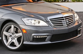 2010 Mercedes-Benz S63 AMG