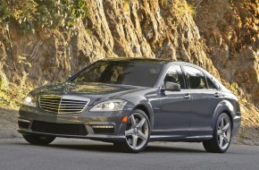 2010 Mercedes-Benz S63 AMG