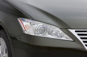 2010 Lexus ES 350 Headlights