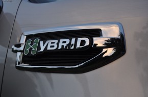 2010 Cadillac Escalade Hybrid Review