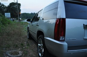 2010 Cadillac Escalade Hybrid Review