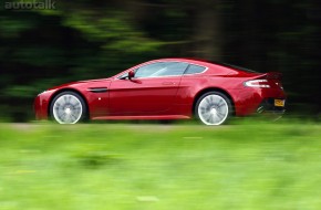 2010 Aston Martin V12 Vantage