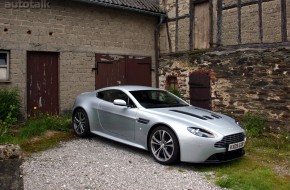 2010 Aston Martin V12 Vantage