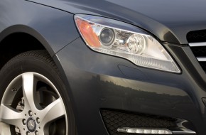 2011 Mercedes-Benz R350 4MATIC