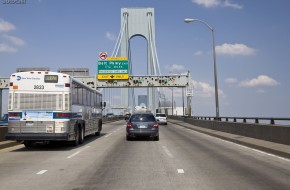 2011 Mercedes-Benz R350 4MATIC