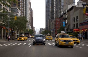 2011 Mercedes-Benz R350 4MATIC