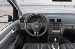 2011 Volkswagen CrossTouran