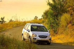 2010 Kia Rondo