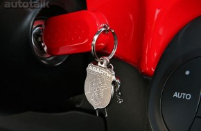 Fiat 500 Ferrari Dealers Edition