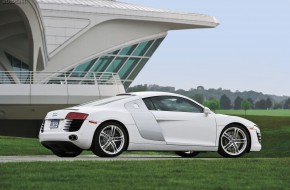2010 Audi R8 V8