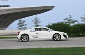 2010 Audi R8 V8