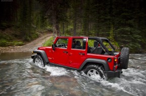 2011 Jeep Wrangler Sahara and Wrangler Unlimited Sahara