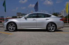 2011 Infiniti M37 Review