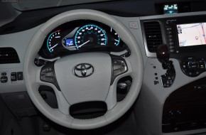 2011 Toyota Sienna Review