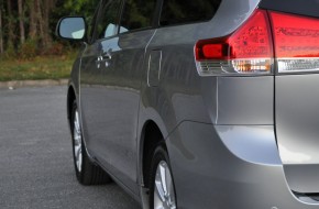 2011 Toyota Sienna Review