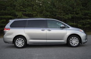 2011 Toyota Sienna Review