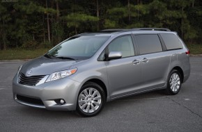 2011 Toyota Sienna Review