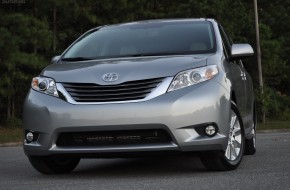 2011 Toyota Sienna Review