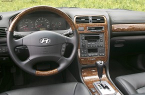 2005 Hyundai XG350