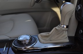 2011 Infiniti QX56 Review