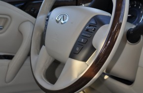 2011 Infiniti QX56 Review