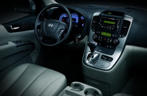 2007 Hyundai Entourage