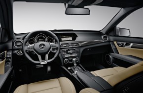 2012 Mercedes-Benz C63 AMG