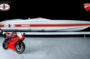 Cigarette 42X Ducati Edition