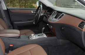 2011 Hyundai Genesis Sedan Review