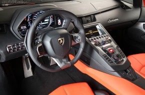 2012 Lamborghini Aventador LP700-4