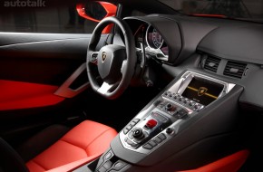 2012 Lamborghini Aventador LP700-4