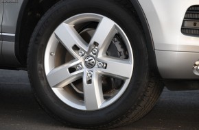2011 Volkswagen Touareg Review