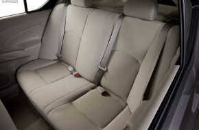 2012 Nissan Versa Seats