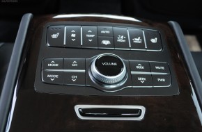 2011 Hyundai Equus Review