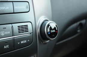 2011 Hyundai Equus Review