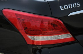 2011 Hyundai Equus Review